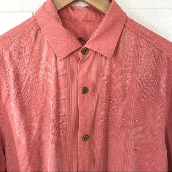 TOMMY BAHAMA Kamari Border Silk Camp Shirt In Men’s Medium - Picture 3 of 6